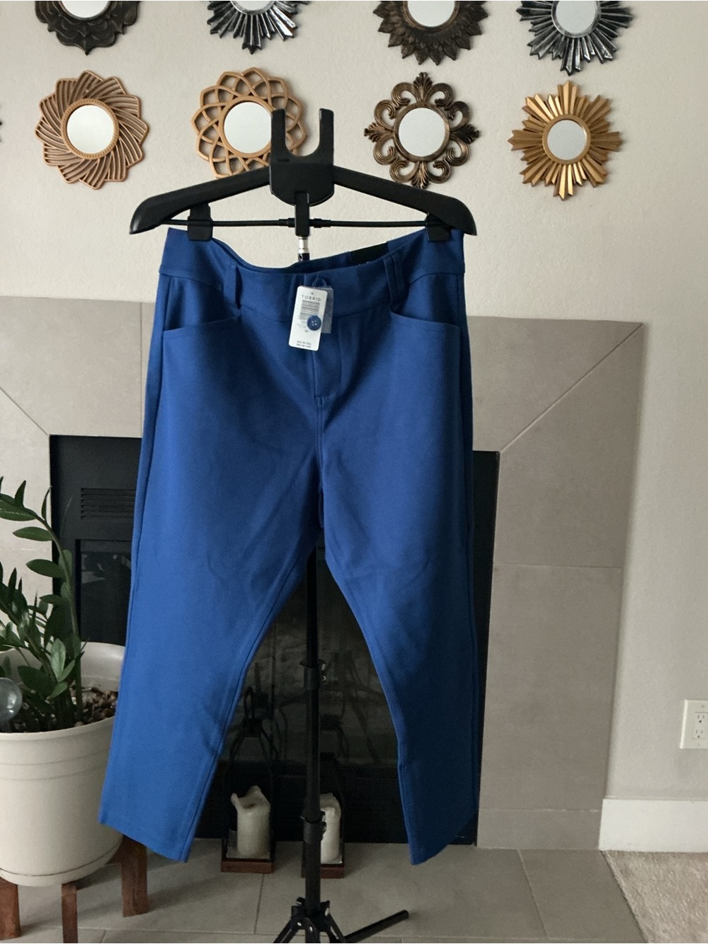 Torrid Royal Blue Pull-On ponte ankle skinny Leggings with front and back pocket